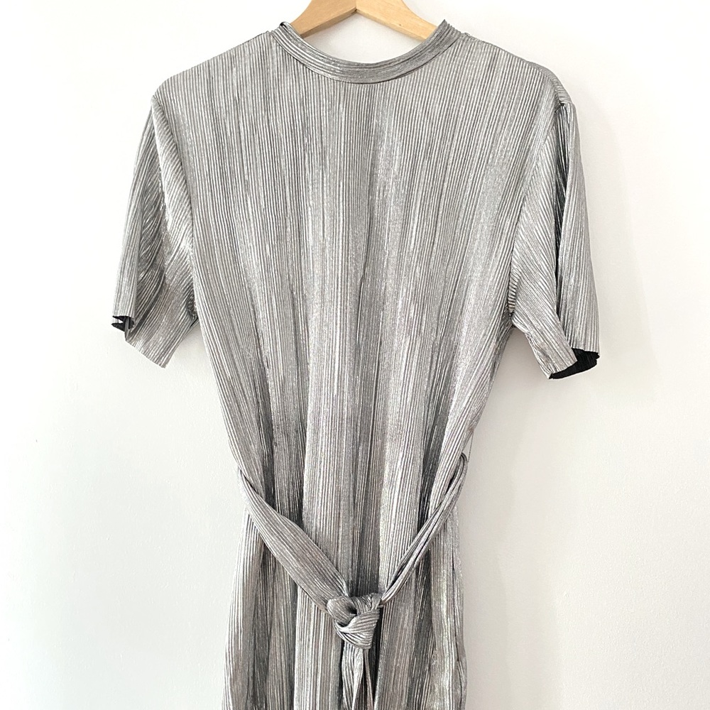 Bershka Sillver Dress with A Waist Tie